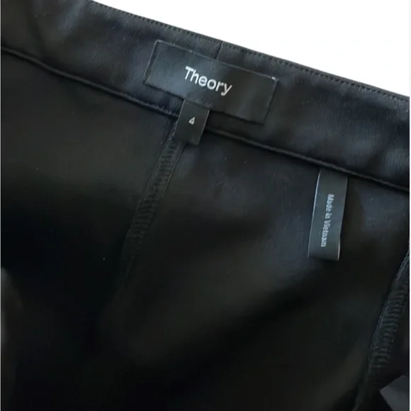 THEORY Skinny Pant in Compact Knit Jersey Black- Size 4